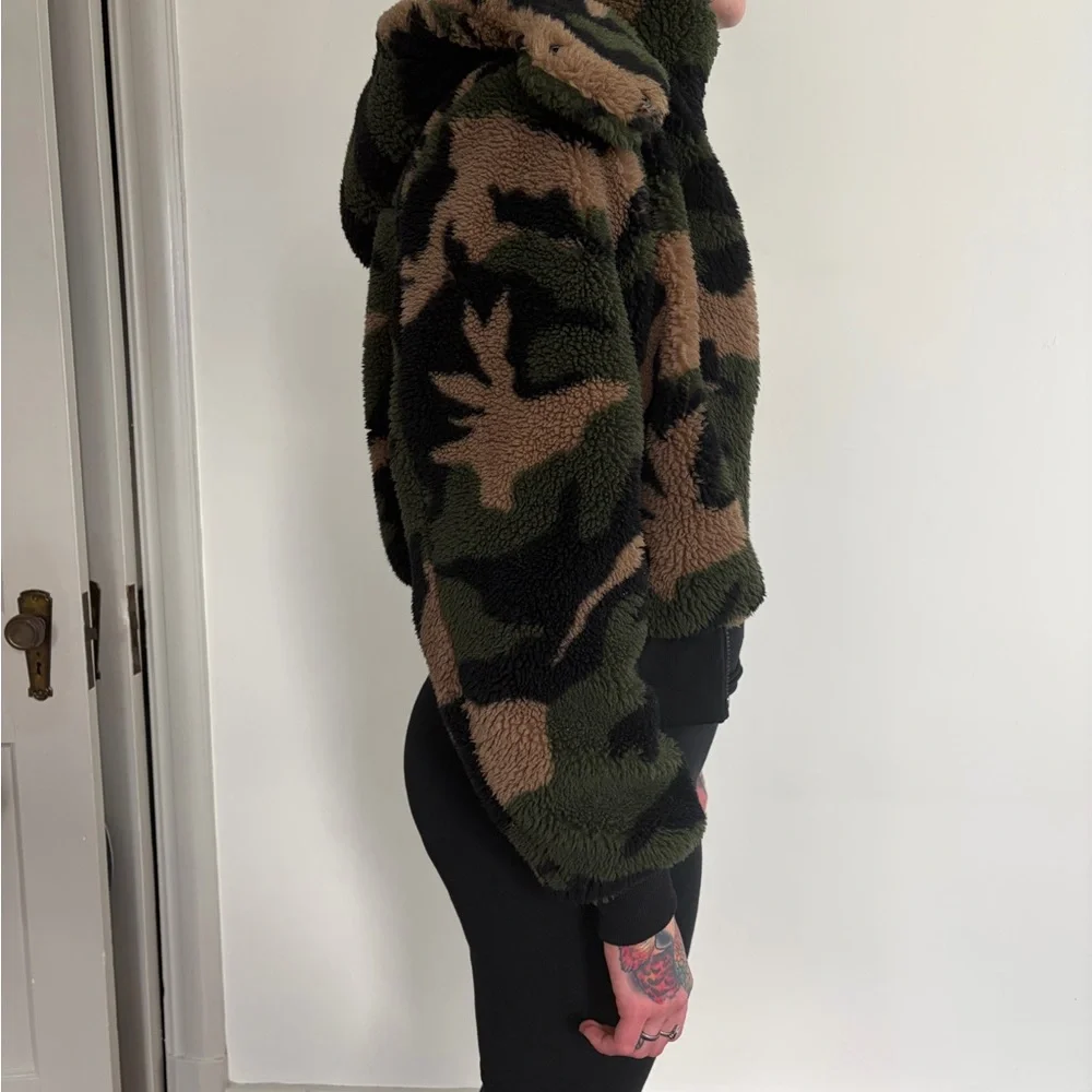 Noli Camouflage Teddy Jacket - Picture 2 of 7